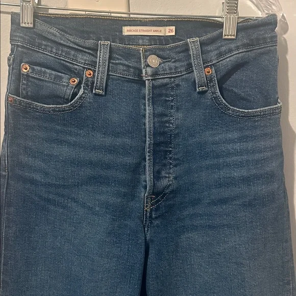 Women’s Levi’s Ribcage Straight Ankle Jeans - Picture 1 of 5